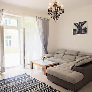Apartment Schoenbrunn - Contactless 24h Check-in, Wien