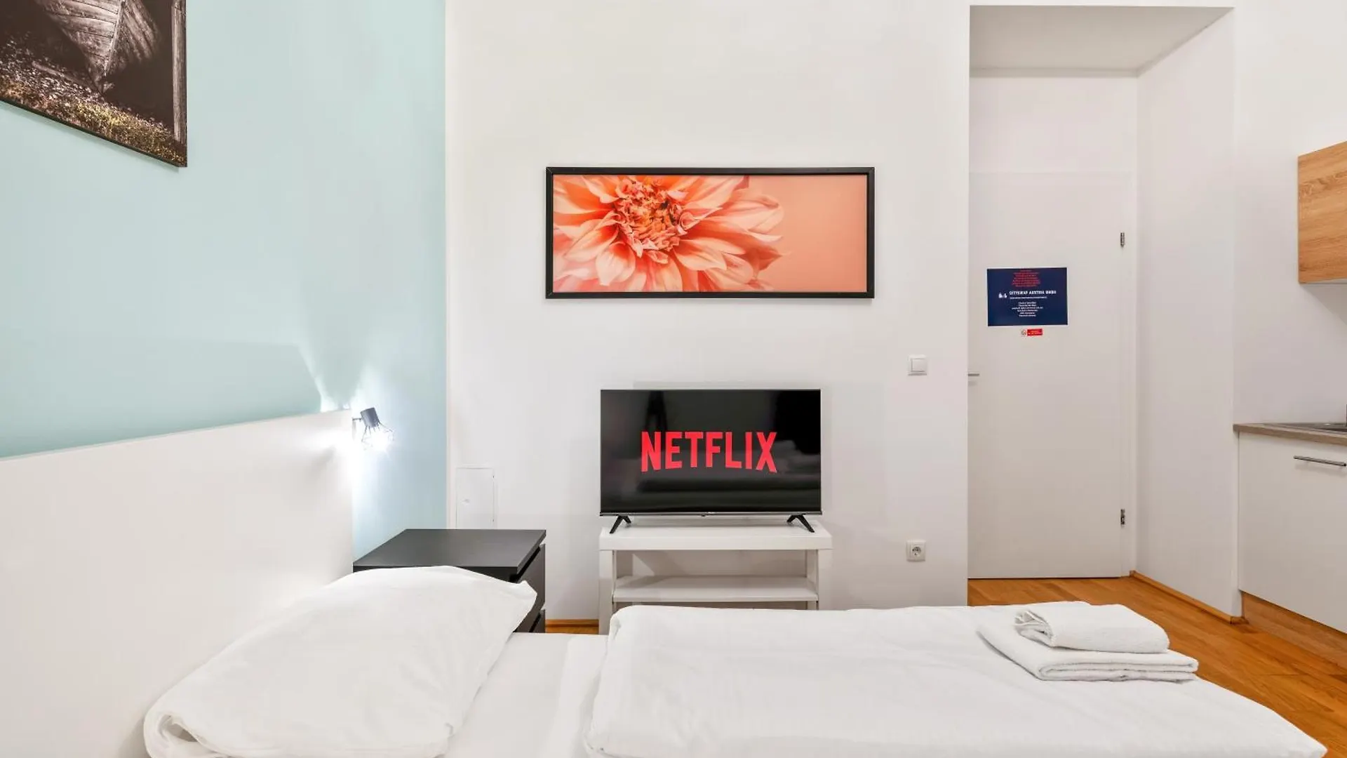 522 Mbits Wifi Air Con Free Parking location